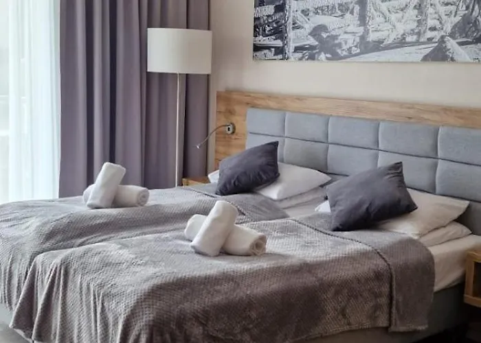 Czarna Gora Moon * Sienna (Klodzko)